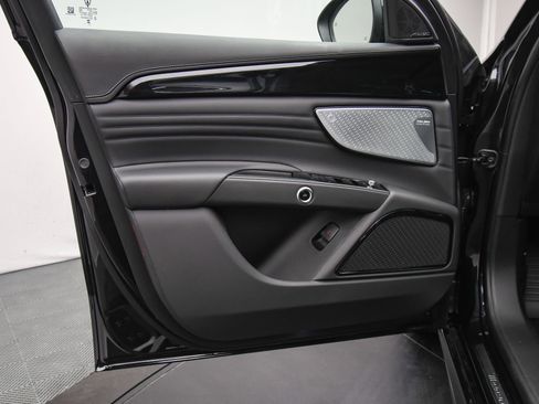 New 2025 Maserati Grecale Modena image 44