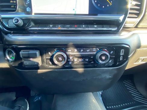 Used 2025 Chevrolet Silverado 2500 LTZ image 14