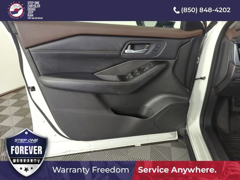 Used 2023 Nissan Rogue SL w/ SL Premium Package FWD image 17