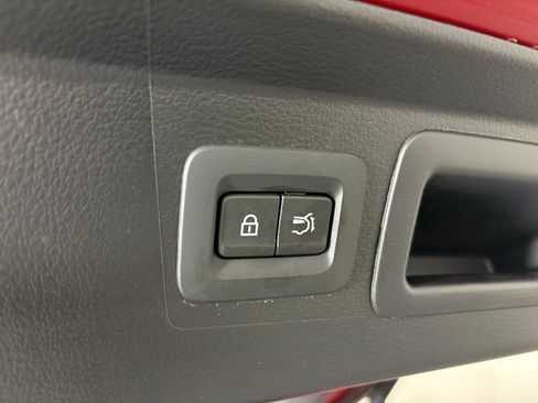 Used 2024 MAZDA CX-50 AWD 2.5 S w/ Premium Package image 39