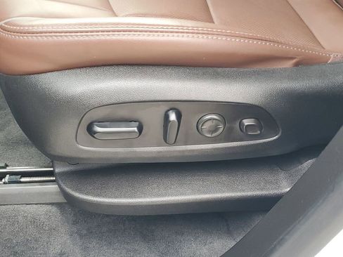 Used 2020 Buick Enclave Avenir w/ Avenir Technology Package image 29