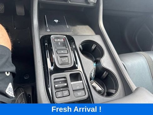 Used 2023 Honda Pilot EX-L image 10