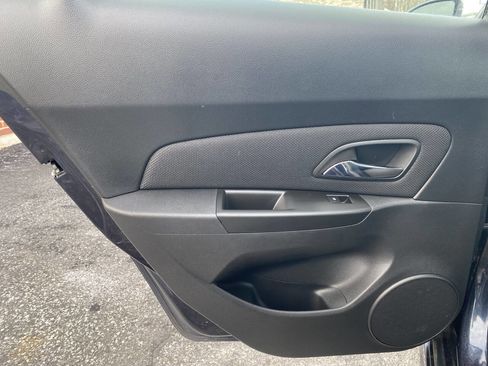 Used 2014 Chevrolet Cruze LT w/ RS Package image 13