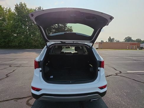 Used 2017 Hyundai Santa Fe Sport FWD image 11