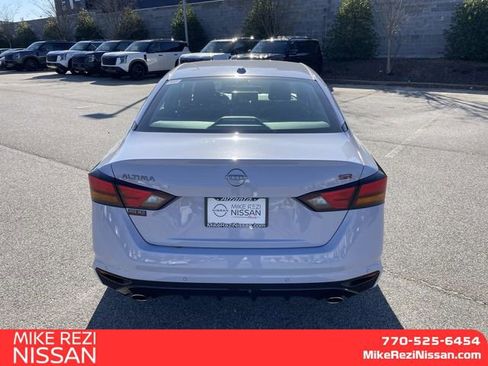 New 2025 Nissan Altima 2.5 SR w/ SR Premium Package image 3