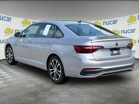 Used 2023 Volkswagen Jetta Sport FWD image 4