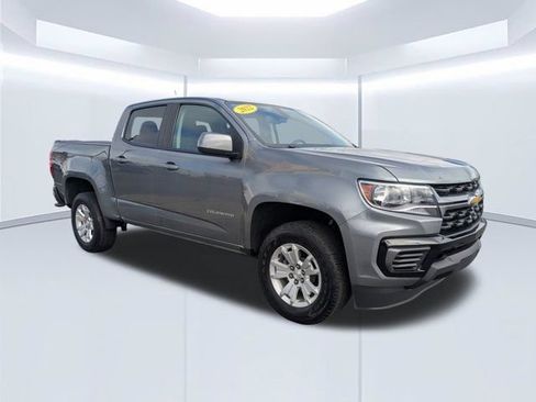 Used 2022 Chevrolet Colorado LT RWD image 2