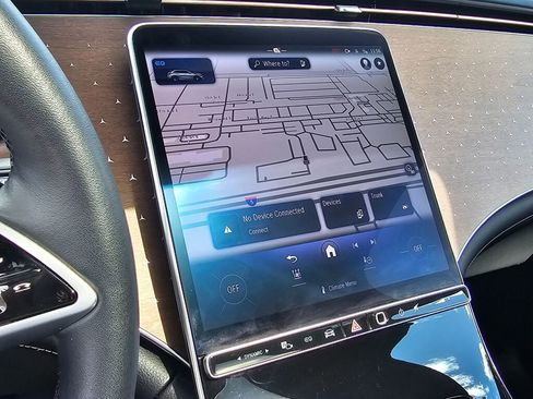 Used 2025 Mercedes-Benz EQE 350+ SUV image 33