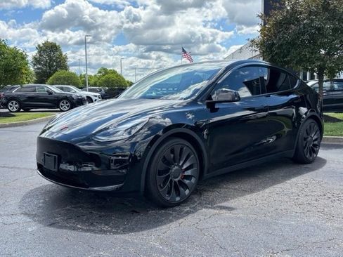Used 2023 Tesla Model Y Performance AWD/4WD image 4