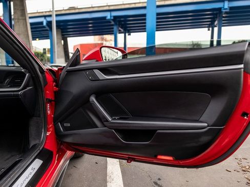 Used 2024 Porsche 911 Carrera S w/ Sport Package image 36