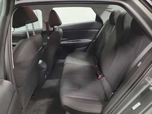 Used 2025 Hyundai Elantra SE image 22