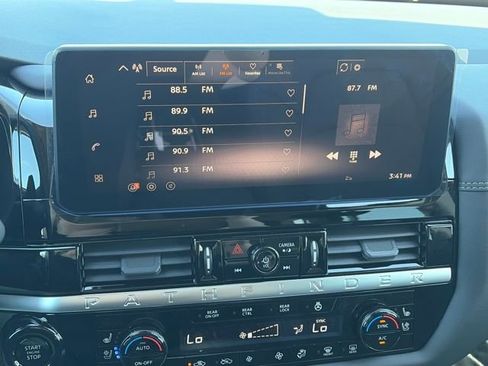 New 2026 Nissan Pathfinder Platinum image 19