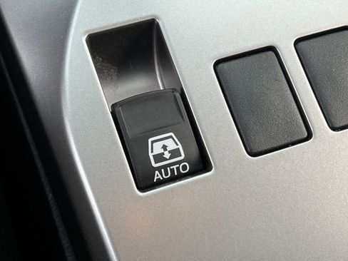 Used 2024 Toyota 4Runner Limited AWD/4WD image 28