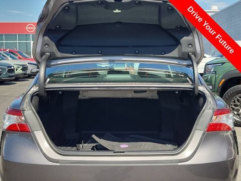 Used 2020 Toyota Camry SE FWD image 22