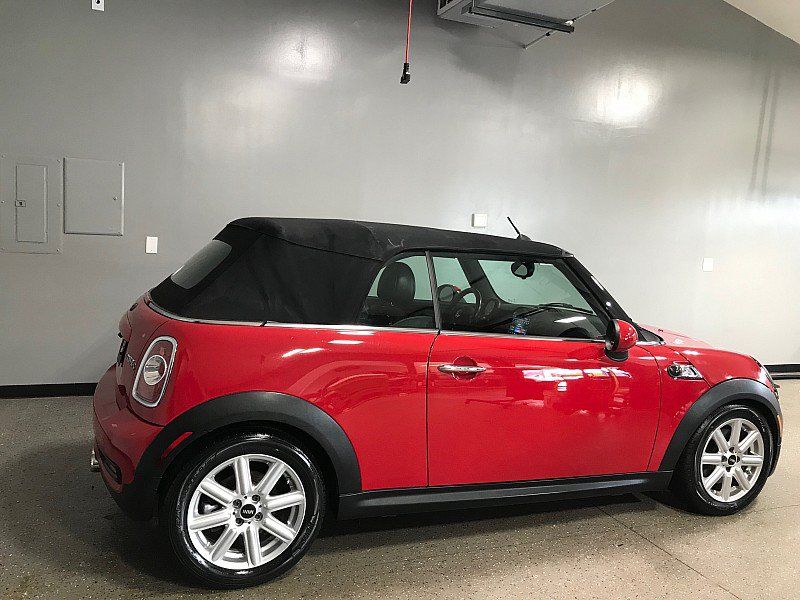Used 2013 MINI Cooper S w/ Technology Pkg 2 FWD image 6