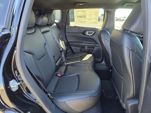New 2026 Jeep Compass Latitude AWD/4WD image 16
