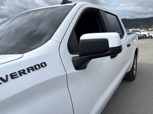 Used 2022 Chevrolet Silverado 1500 Custom RWD image 3