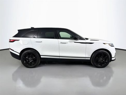 Certified 2023 Land Rover Range Rover Velar R-Dynamic S AWD/4WD image 4