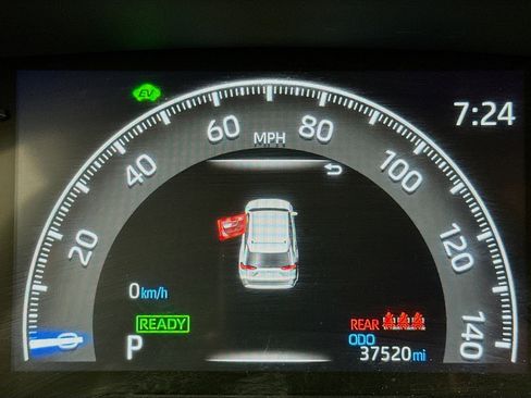 Used 2024 Toyota RAV4 LE image 18