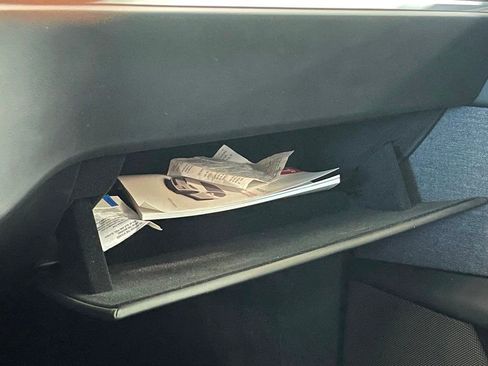 Used 2022 Tesla Model X Plaid image 46