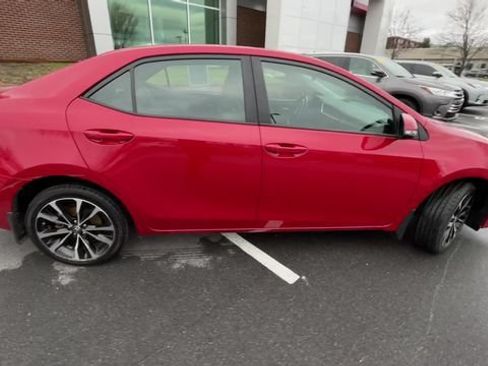 Certified 2018 Toyota Corolla SE FWD image 9