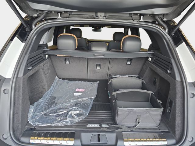 New 2026 Land Rover Range Rover Sport Dynamic SE AWD/4WD image 10