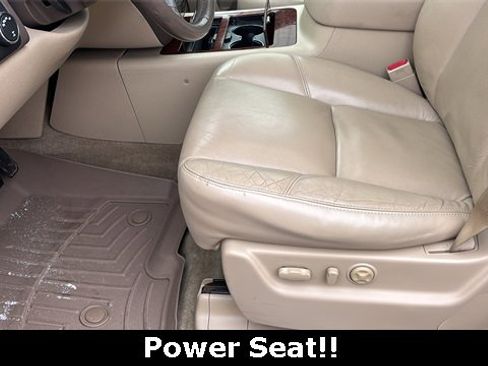 Used 2014 Chevrolet Tahoe LTZ image 9