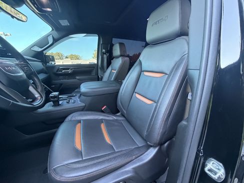 Used 2026 GMC Sierra 1500 AT4 w/ AT4 Premium Package AWD/4WD image 8
