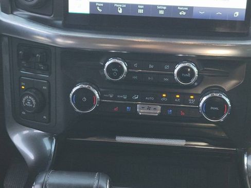 Used 2022 Ford F150 Lariat image 10