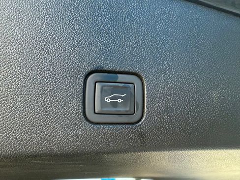 Certified 2024 Cadillac XT6 Sport w/ Technology Package AWD/4WD image 33