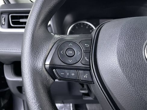 Used 2022 Toyota RAV4 LE FWD image 24