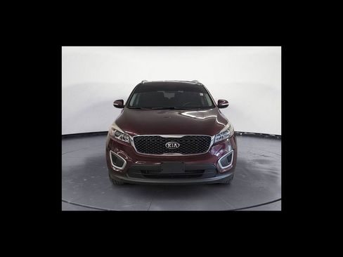 Used 2017 Kia Sorento FWD w/ LX Convenience Package image 9