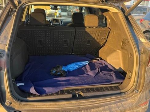 Used 2022 Chevrolet Equinox LT image 5