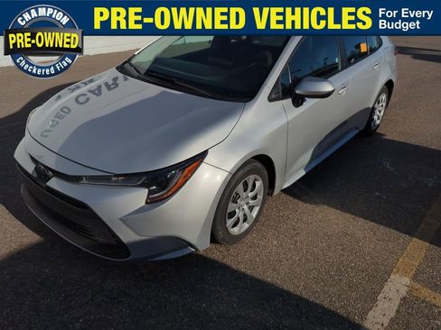 Used 2024 Toyota Corolla LE image 1