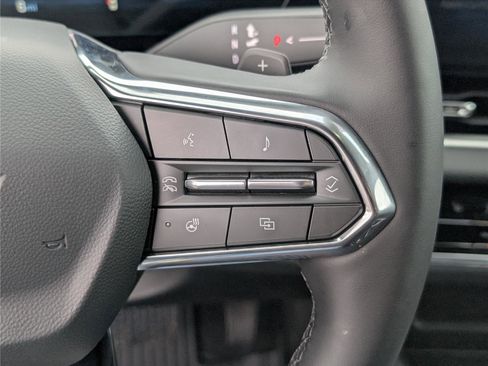 New 2026 Chevrolet Equinox LT w/ LPO, Floor Liner Package FWD image 16