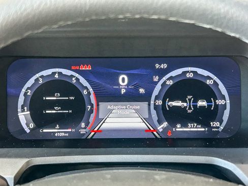 Used 2024 Toyota Tacoma TRD Sport AWD/4WD image 21