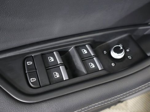 Used 2023 Audi A4 2.0T Premium Plus image 38