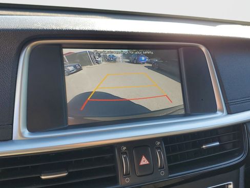Used 2019 Kia Optima LX image 27