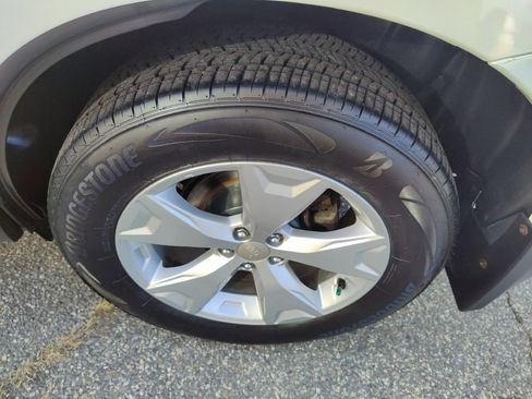 Used 2015 Subaru Forester 2.5i Limited image 22