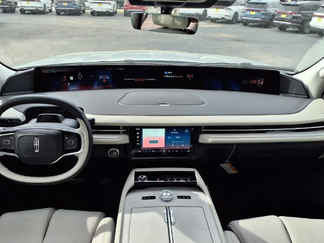 New 2026 Lincoln Navigator Premiere AWD/4WD image 10