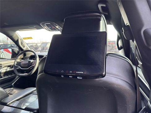 Used 2022 Jeep Wagoneer Series I w/ Convenience Group I AWD/4WD image 29