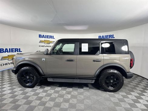 Used 2025 Ford Bronco Big Bend w/ Black Diamond Package AWD/4WD image 2