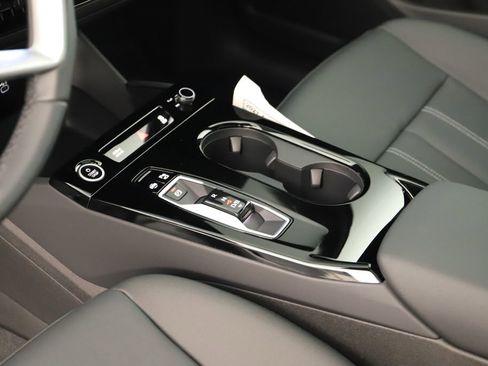 New 2027 Audi Q6 e-tron Premium Plus AWD/4WD image 17