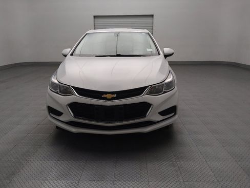 Used 2018 Chevrolet Cruze LS image 15