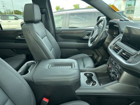 Used 2023 Chevrolet Tahoe Z71 w/ Luxury Package image 5
