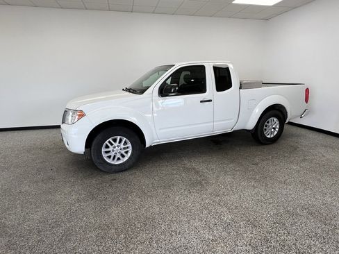 Used 2019 Nissan Frontier SV image 20