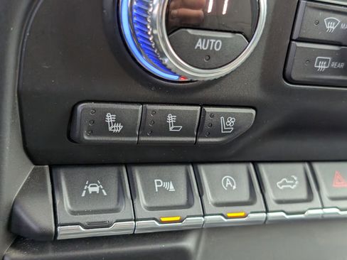 Used 2020 GMC Sierra 1500 SLT w/ SLT Premium Plus Package image 29