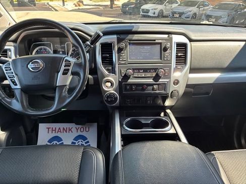 Used 2017 Nissan Titan PRO-4X AWD/4WD image 29