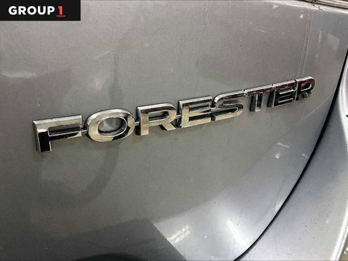 Used 2023 Subaru Forester Limited image 9