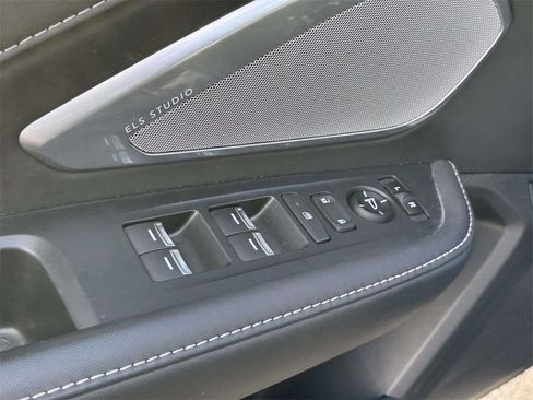 Used 2023 Acura RDX w/ Technology Package image 13